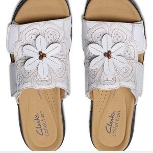 Clarks Women's White and Tan Floral Sandals